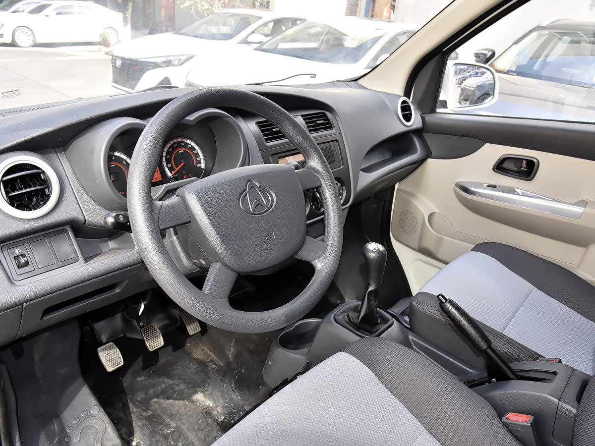 长安之星5 interior 1