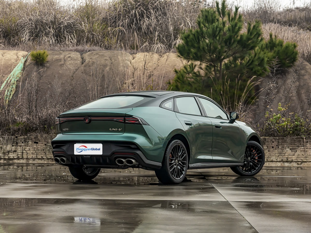 UNI-V 8