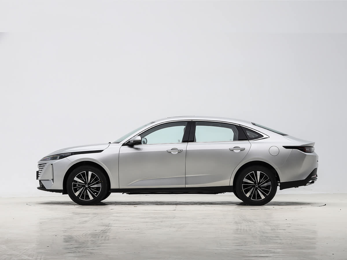 逸动PHEV 5