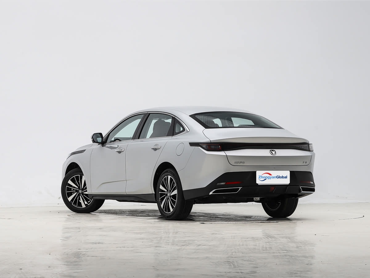 逸动PHEV 6