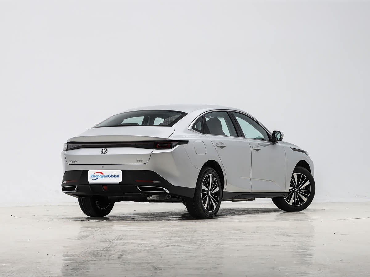 逸动PHEV 8
